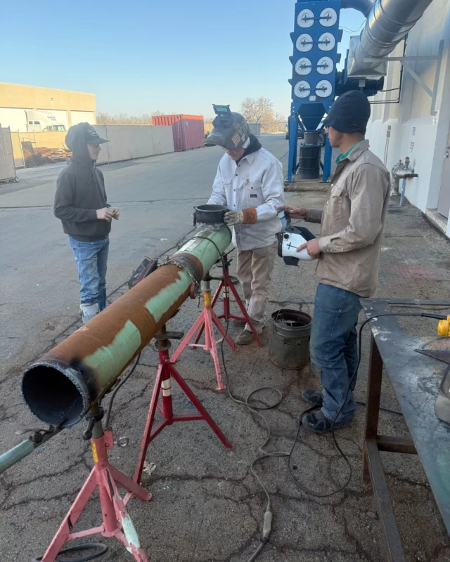 We had one of our incredible Advisory Members, @arosswelding, visit our Welding/Fabrication class on the Drumright campus yesterday! Austin shared his invaluable pipe welding tips and tricks with both our AM and PM classes. Our students were thrilled to learn from such a knowledgeable and inspiring mentor. 

Thank you, Austin, for being a huge contributor to our program and a valuable friend to our Welding/Fabrication Technology class 🙌

#centraltechWeldFab