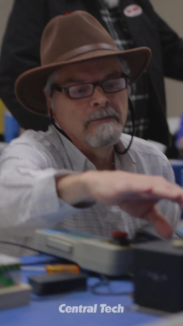 FREE FAMILY FUN at our annual Open House on Sunday, Feb. 15, 2026. 1-4pm.

🥤 free pop 
🍿 free popcorn
🩺 free health fair
💇 hands-on activities
🔗 and more: https://tinyurl.com/wrj6b4yv

Activities, food, prizes, demonstrations, and giveaways subject to change without notice due to weather conditions and/or limited quantities and vary by campus.